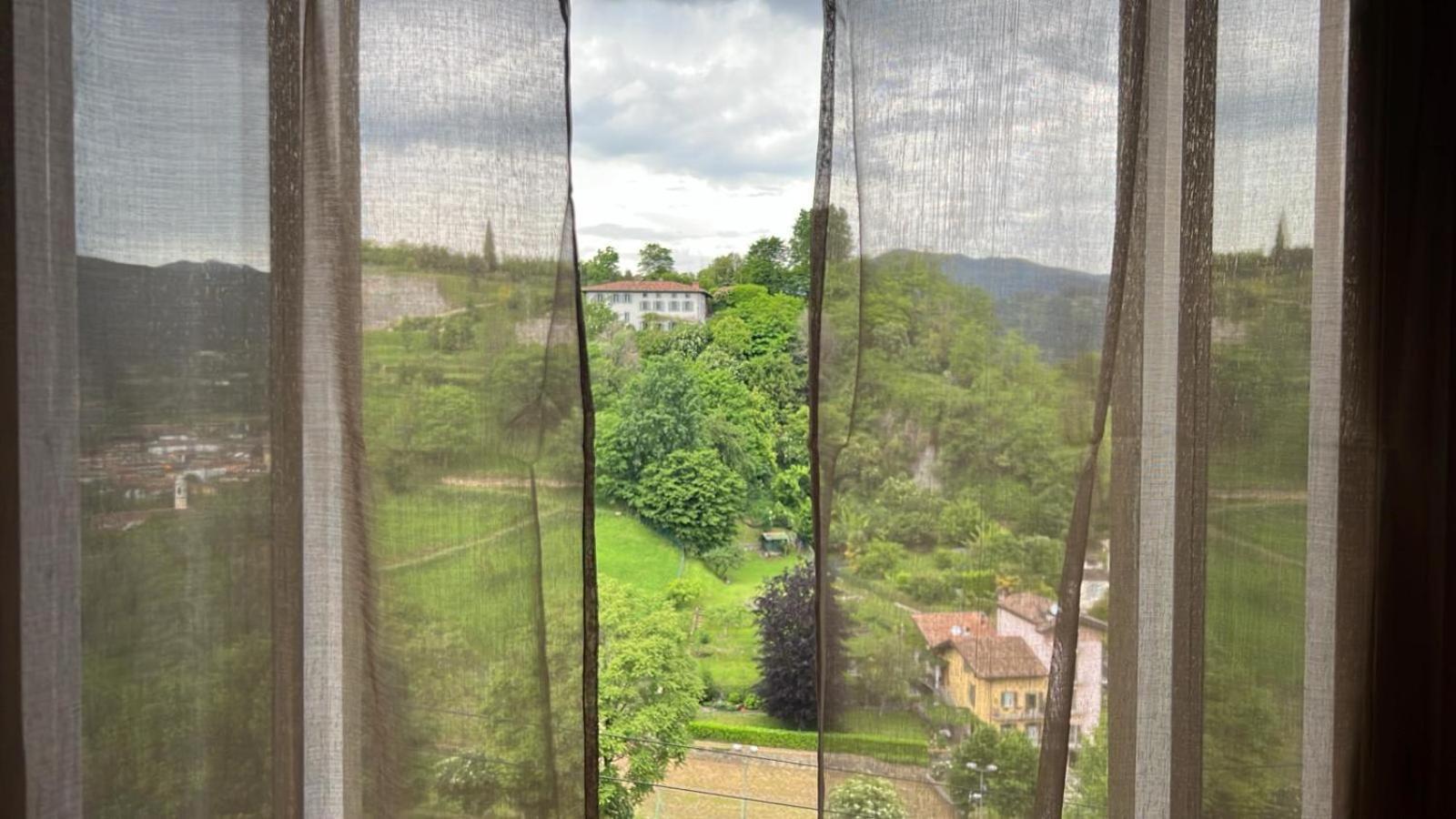 Buk - Appartamento Nel Cuore Di Citta Alta Bergamo Kültér fotó